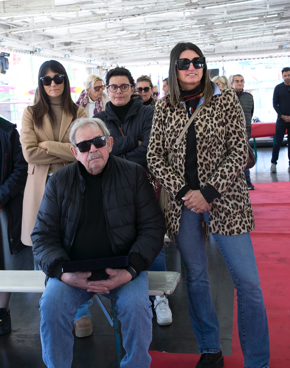 Celebrazione al Luna Park: la messa del vescovo Maffeis esalta il valore della comunità e della gioia condivisa (foto) 50 Celebrazione al Luna Park: la messa del vescovo Maffeis esalta il valore della comunità e della gioia condivisa (foto) 49