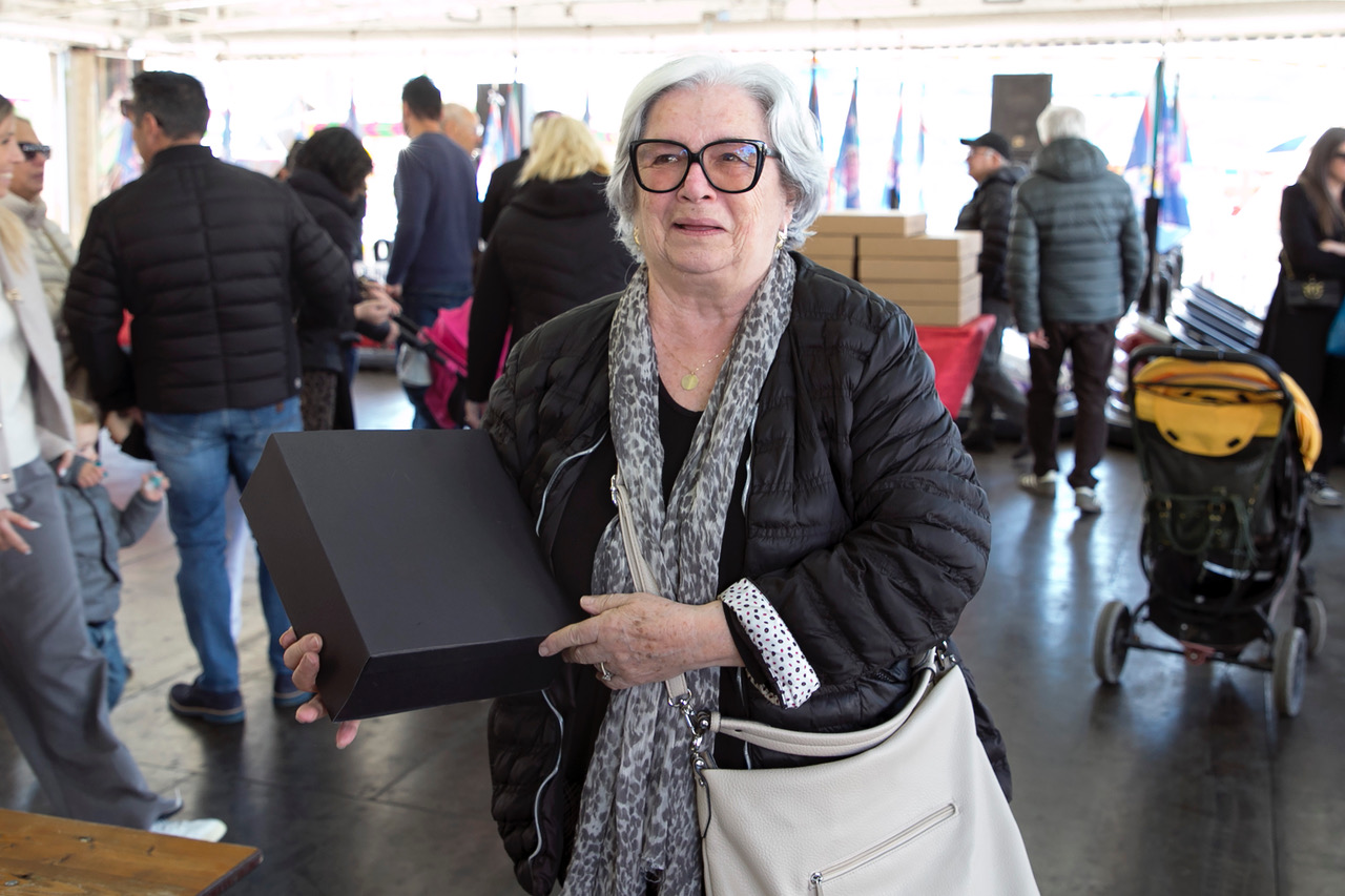 Celebrazione al Luna Park: la messa del vescovo Maffeis esalta il valore della comunità e della gioia condivisa (foto) 64 Celebrazione al Luna Park: la messa del vescovo Maffeis esalta il valore della comunità e della gioia condivisa (foto) 63