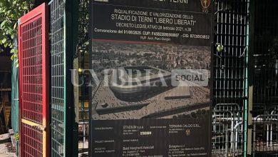 Terni, Bandecchi: “Via ai lavori per stadio e clinica”. Affissi i cartelli davanti al Liberati (foto) 2