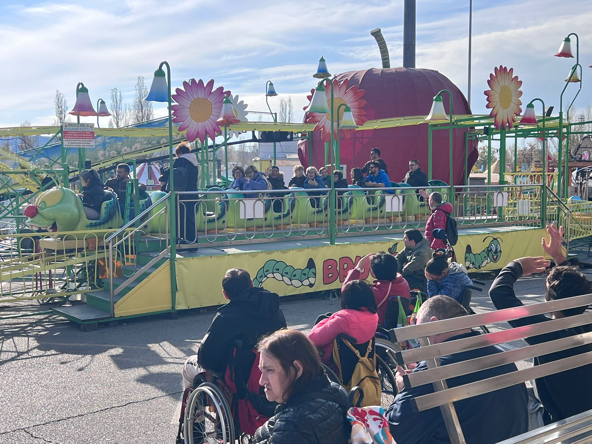 Inclusione e festa: il Luna Park di Perugia abbraccia la diversità (foto+video) 18 Inclusione e festa: il Luna Park di Perugia abbraccia la diversità (foto+video) 17