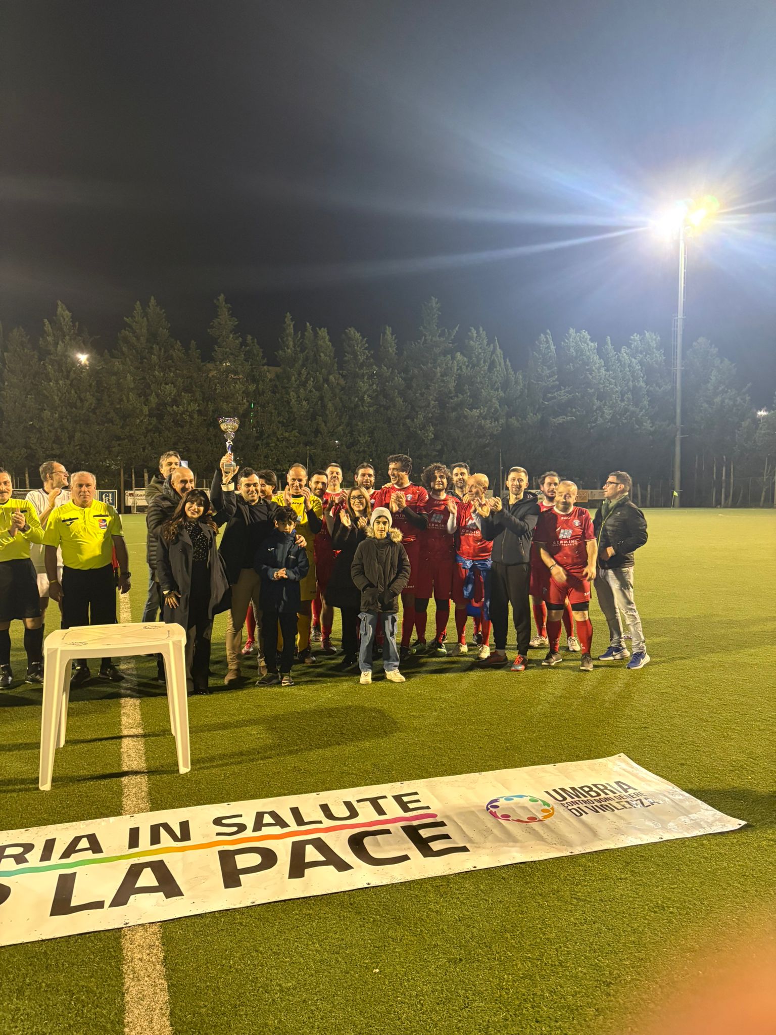 Sanità e sport uniti contro la violenza: successo al match tra Perugia e Terni 10 Sanità e sport uniti contro la violenza: successo al match tra Perugia e Terni 9