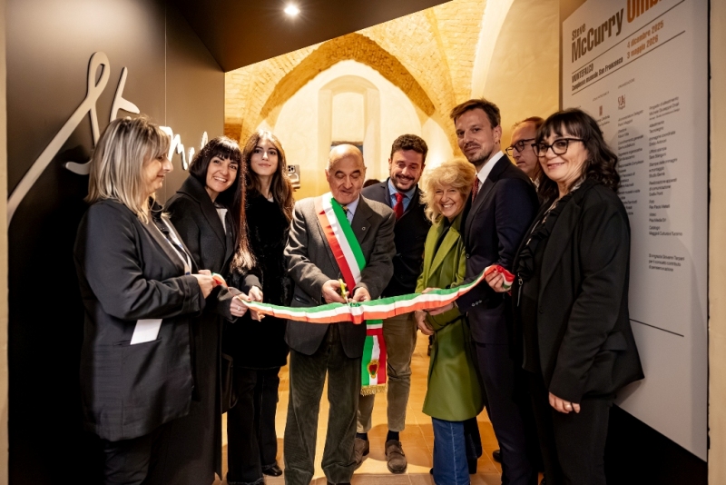 Steve McCurry torna in Umbria: la mostra a Montefalco 6 Steve McCurry torna in Umbria: la mostra a Montefalco 5