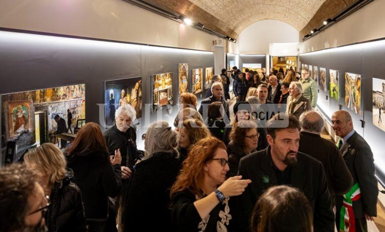 Steve McCurry torna in Umbria: la mostra a Montefalco 2 Steve McCurry torna in Umbria: la mostra a Montefalco 1