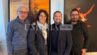 Lo showroom di Angelini & Co. diventa galleria d’arte: con il Gruppo in Arte in mostra opere di grandi artisti (foto) 26 Lo showroom di Angelini & Co. diventa galleria d’arte: con il Gruppo in Arte in mostra opere di grandi artisti (foto) 25