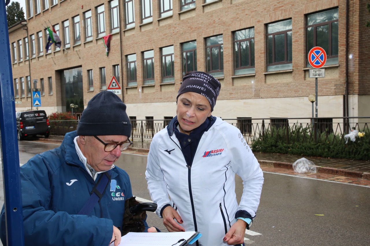 Gennaiola 2026: grande successo a Santa Maria degli Angeli. Trionfano Simon Kibet e Melissa Fracassini (foto+video) 53 Gennaiola 2026: grande successo a Santa Maria degli Angeli. Trionfano Simon Kibet e Melissa Fracassini (foto+video) 52