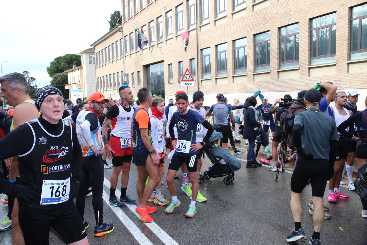 Gennaiola 2026: grande successo a Santa Maria degli Angeli. Trionfano Simon Kibet e Melissa Fracassini (foto+video) 81 Gennaiola 2026: grande successo a Santa Maria degli Angeli. Trionfano Simon Kibet e Melissa Fracassini (foto+video) 80