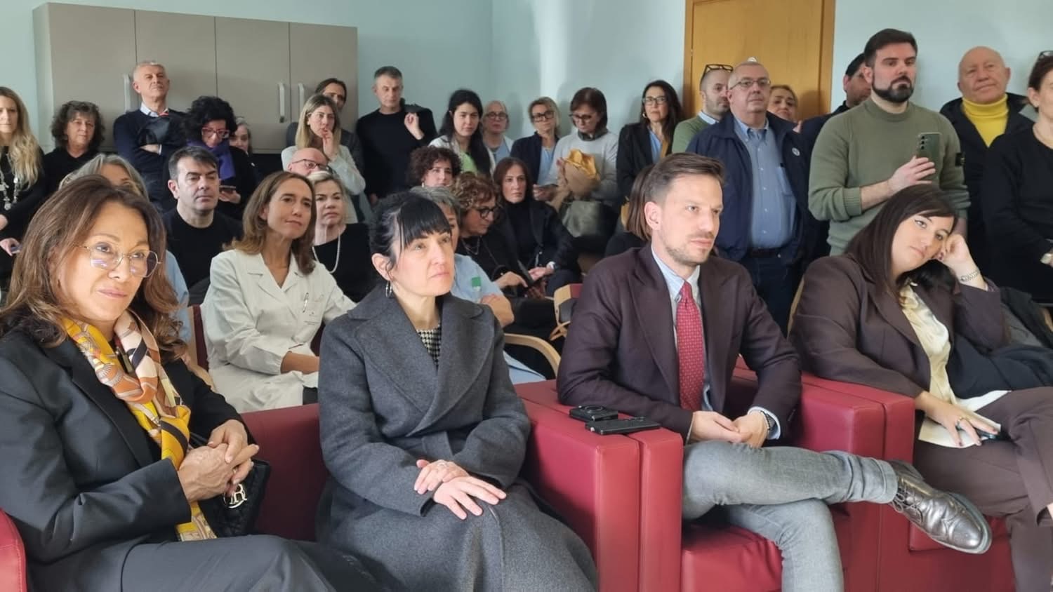 Perugia inaugura il nuovo Ospedale di Comunità: 38 posti letto per rafforzare la sanità territoriale (foto) 12 Perugia inaugura il nuovo Ospedale di Comunità: 38 posti letto per rafforzare la sanità territoriale (foto) 11