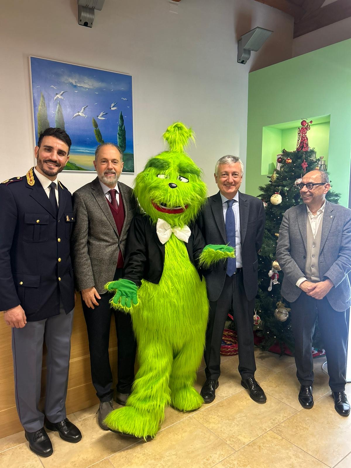 Festa dell’Epifania: tante le iniziative della Polizia di Stato di Perugia (foto) 10 Festa dell’Epifania: tante le iniziative della Polizia di Stato di Perugia (foto) 9