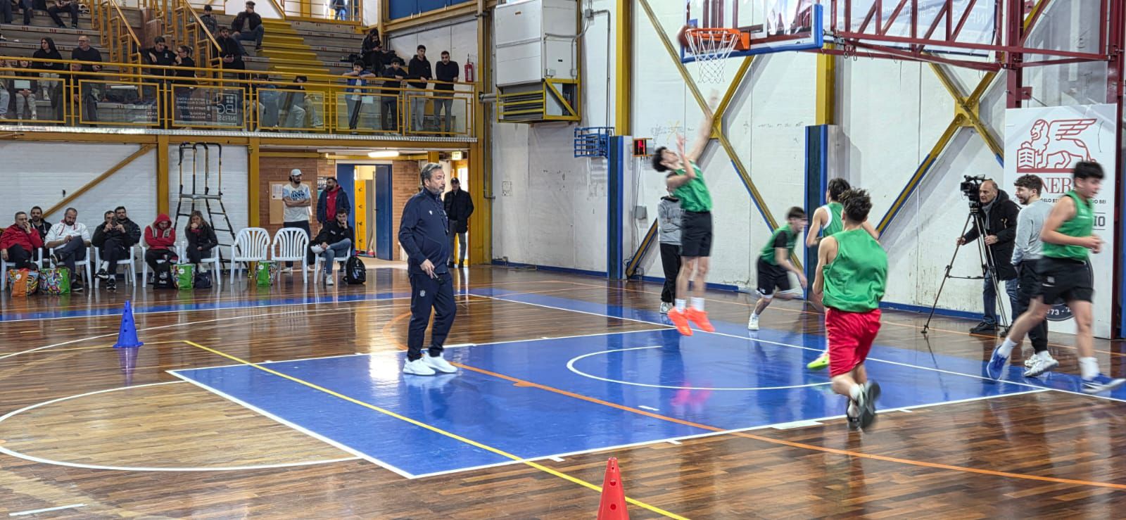Grande successo ieri a Gubbio per l'apertura del Jr. NBA WNBA FIP (foto) 16 Grande successo ieri a Gubbio per l'apertura del Jr. NBA WNBA FIP (foto) 15
