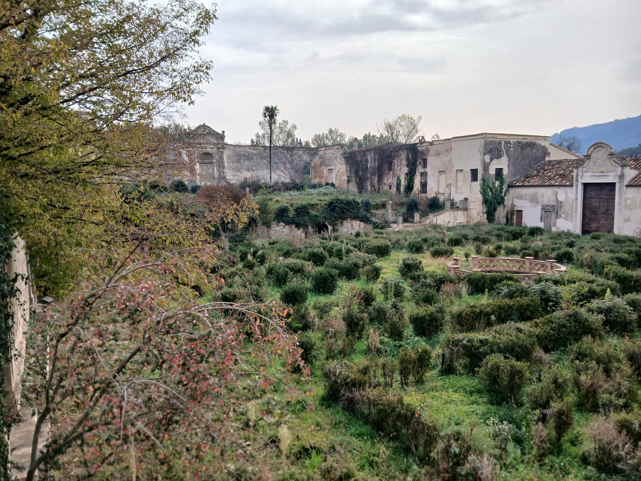 Luoghi da recuperare in Umbria: Bettona, quale futuro per Villa del Boccaglione? (foto) 22 Luoghi da recuperare in Umbria: Bettona, quale futuro per Villa del Boccaglione? (foto) 21