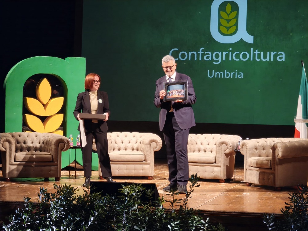 Confagricoltura Umbria, nuovo percorso con Pennacchi: “Proteggere l’agricoltura dalle fake news” 4 Confagricoltura Umbria, nuovo percorso con Pennacchi: “Proteggere l’agricoltura dalle fake news” 3