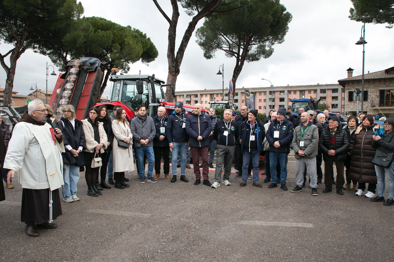 Festa degli Agricoltori, in tantissimi ad Assisi e Bastia Umbra (foto) 14 Festa degli Agricoltori, in tantissimi ad Assisi e Bastia Umbra (foto) 13