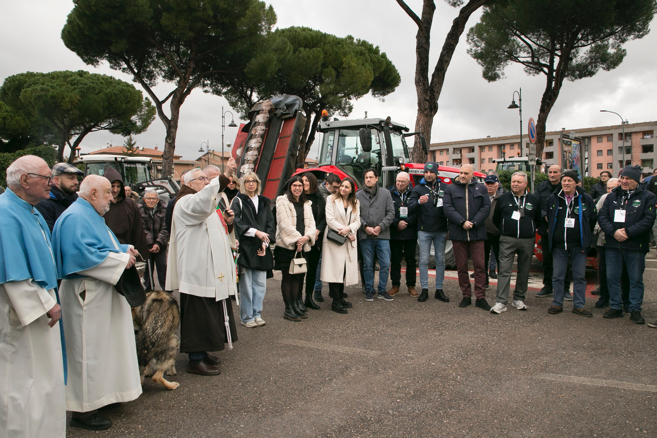 Festa degli Agricoltori, in tantissimi ad Assisi e Bastia Umbra (foto) 16 Festa degli Agricoltori, in tantissimi ad Assisi e Bastia Umbra (foto) 15