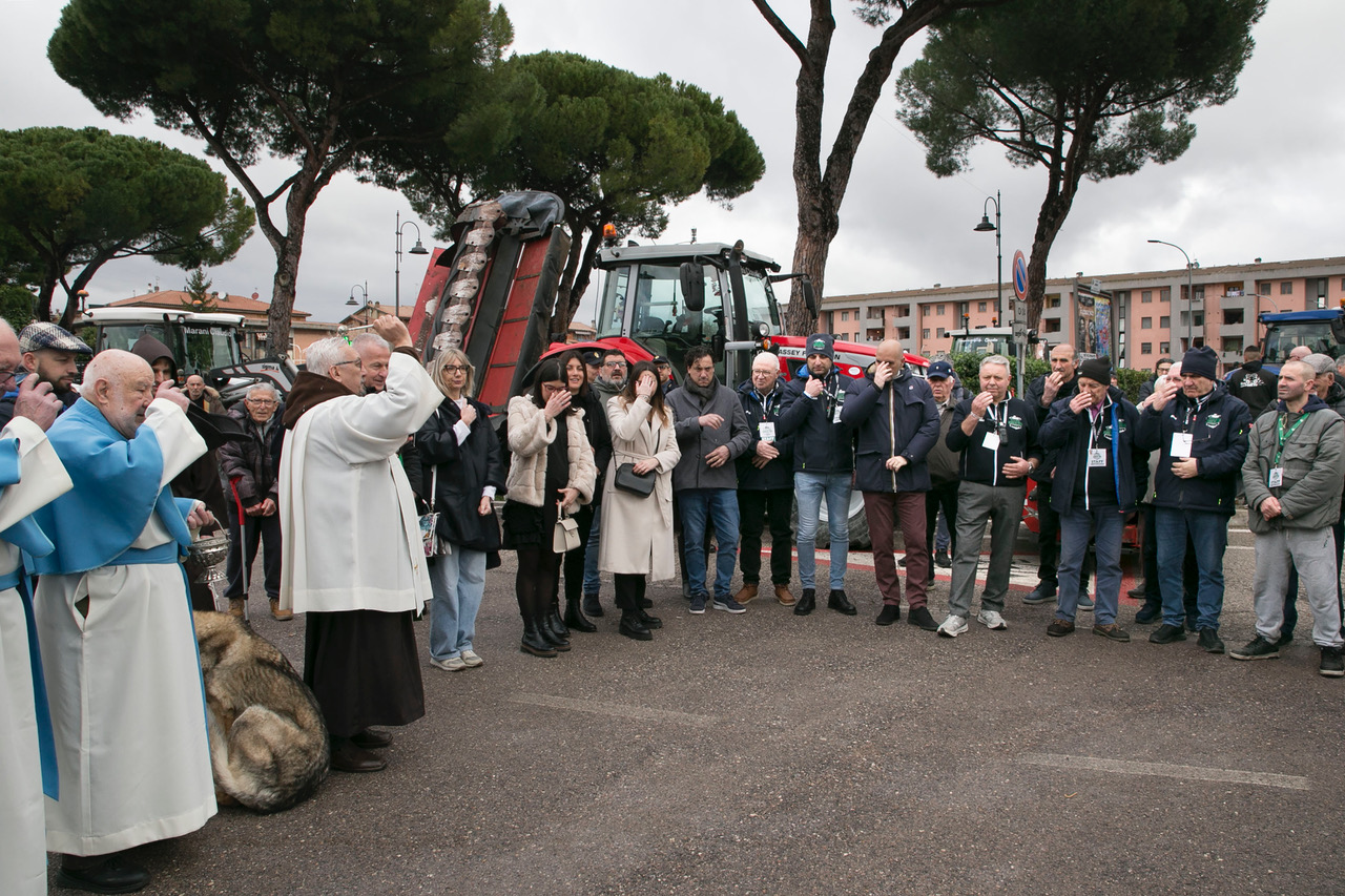 Festa degli Agricoltori, in tantissimi ad Assisi e Bastia Umbra (foto) 18 Festa degli Agricoltori, in tantissimi ad Assisi e Bastia Umbra (foto) 17