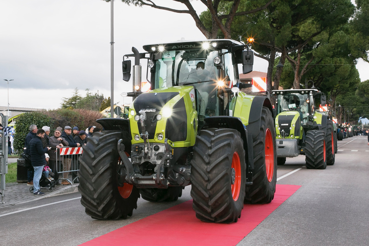 Festa degli Agricoltori, in tantissimi ad Assisi e Bastia Umbra (foto) 32 Festa degli Agricoltori, in tantissimi ad Assisi e Bastia Umbra (foto) 31
