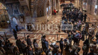 Ostensione delle spoglie mortali di San Francesco, chiusa la prima giornata: numeri da record (foto) 1