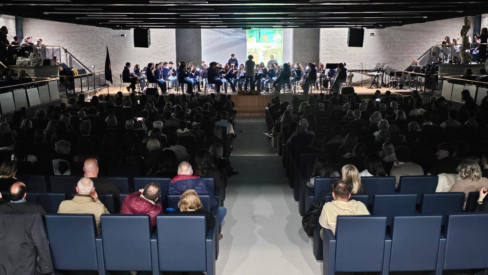 Riapre il Centro Congressi “Aldo Capitini”: arte, musica e partecipazione 4 Riapre il Centro Congressi “Aldo Capitini”: arte, musica e partecipazione 3