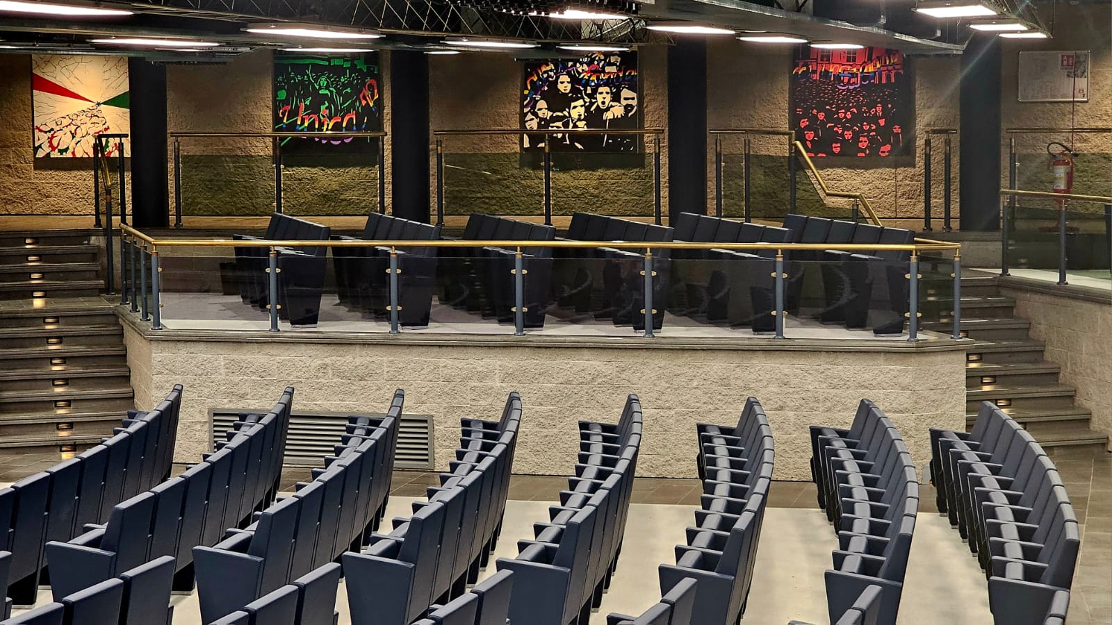 Riapre il Centro Congressi “Aldo Capitini”: arte, musica e partecipazione 12 Riapre il Centro Congressi “Aldo Capitini”: arte, musica e partecipazione 11