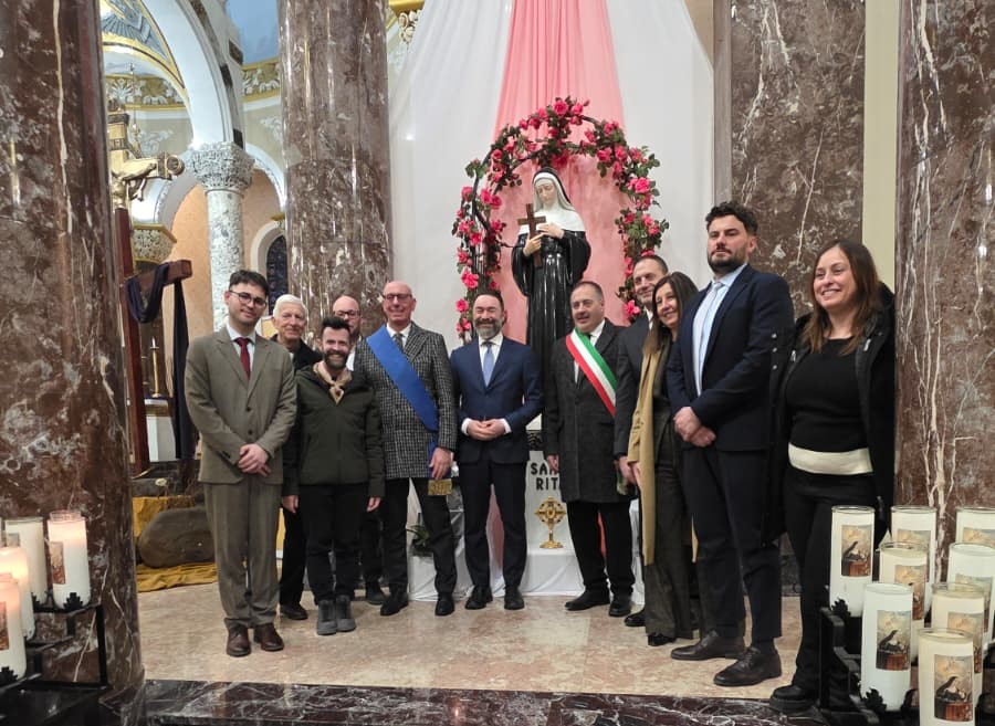 Chicago accende la Fiaccola della Pace e del Perdono in onore di Santa Rita 6 Chicago accende la Fiaccola della Pace e del Perdono in onore di Santa Rita 5
