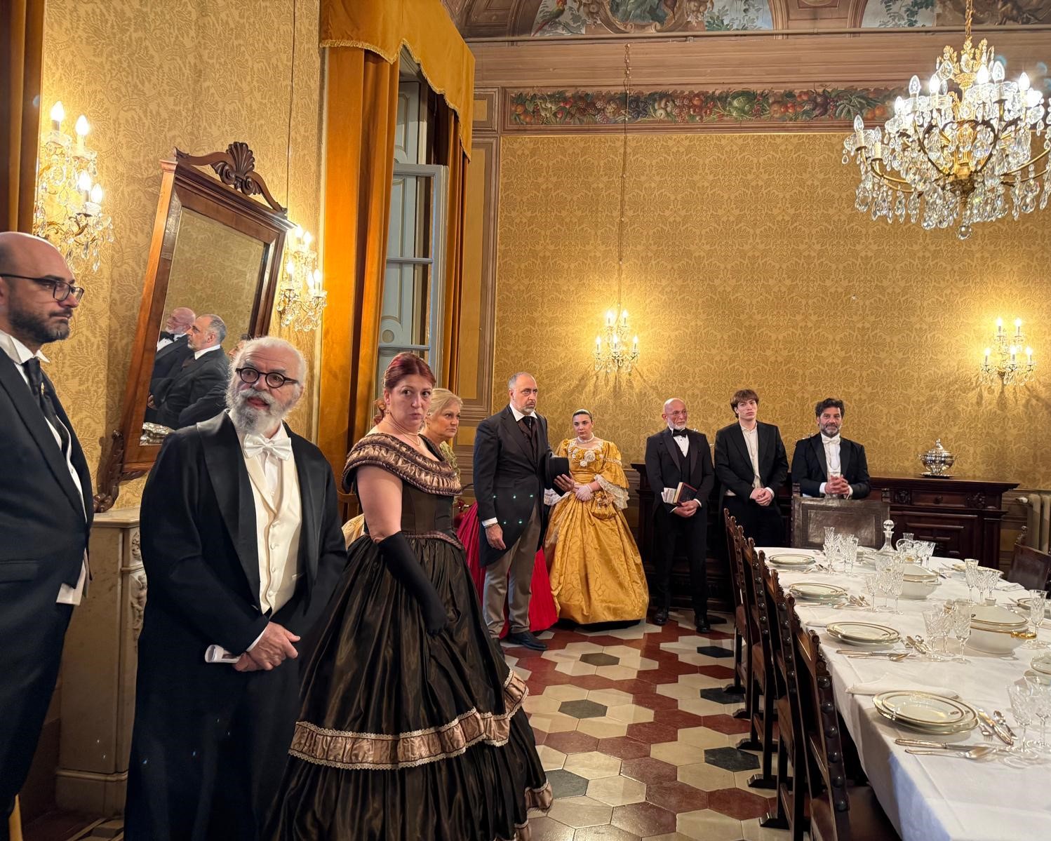 Perugia: grande affluenza per l’apertura del Palazzo della Prefettura 8 Perugia: grande affluenza per l’apertura del Palazzo della Prefettura 7