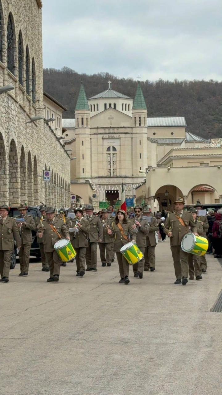 Cascia celebra gli Alpini e la memoria di Novenio Bucchi nel centenario della Medaglia d’Oro 4 Cascia celebra gli Alpini e la memoria di Novenio Bucchi nel centenario della Medaglia d’Oro 3