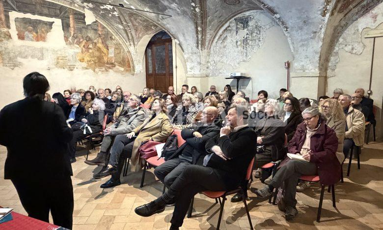 Successo a Bettona per il convegno “Donne nella società etrusca” (foto) 2 Successo a Bettona per il convegno “Donne nella società etrusca” (foto) 1