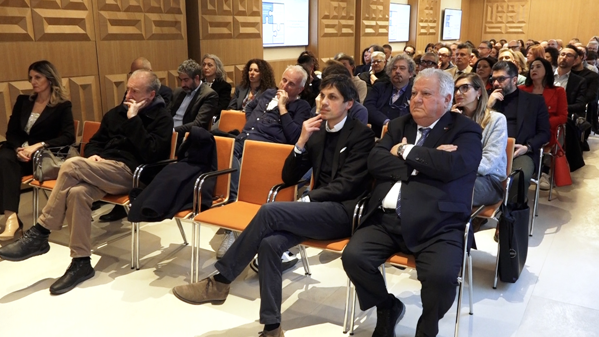Benessere in azienda, sold out a Perugia per il progetto DNA Impresa 12 Benessere in azienda, sold out a Perugia per il progetto DNA Impresa 11