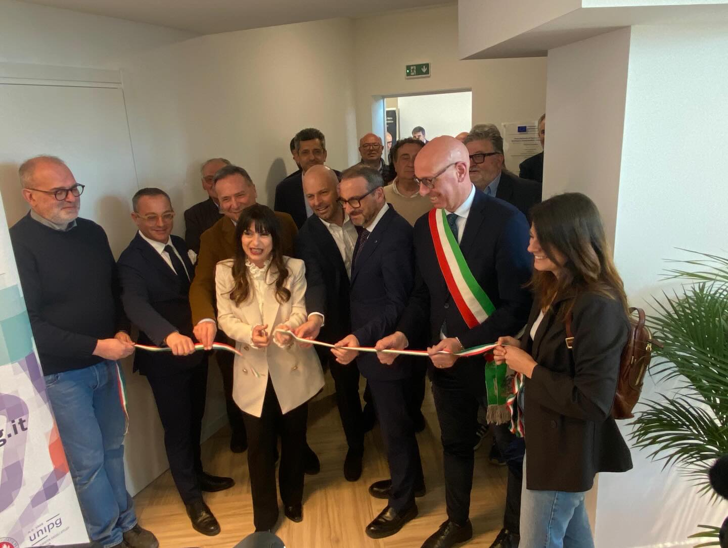 A Gualdo Tadino inaugurato il Polo Nanomat: nuovo hub per i materiali avanzati 8 A Gualdo Tadino inaugurato il Polo Nanomat: nuovo hub per i materiali avanzati 7