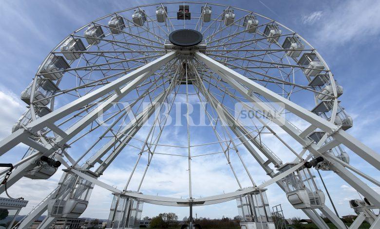 Inaugurata la ruota panoramica ad Assisi, da oggi aperta e operativa (foto e video) 2 Inaugurata la ruota panoramica ad Assisi, da oggi aperta e operativa (foto e video) 1