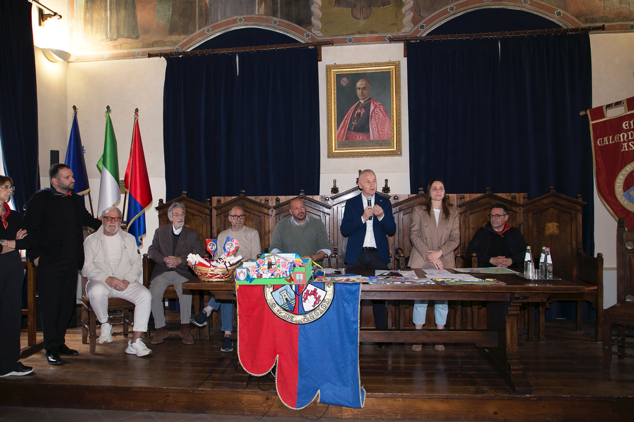 Calendimaggio e Premio Lampone 2026, trionfano le scuole: ad Assisi premiata la creatività dei più giovani (foto) 19