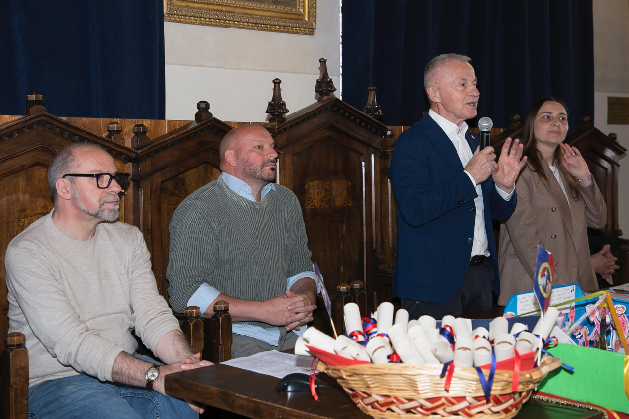 Calendimaggio e Premio Lampone 2026, trionfano le scuole: ad Assisi premiata la creatività dei più giovani (foto) 21