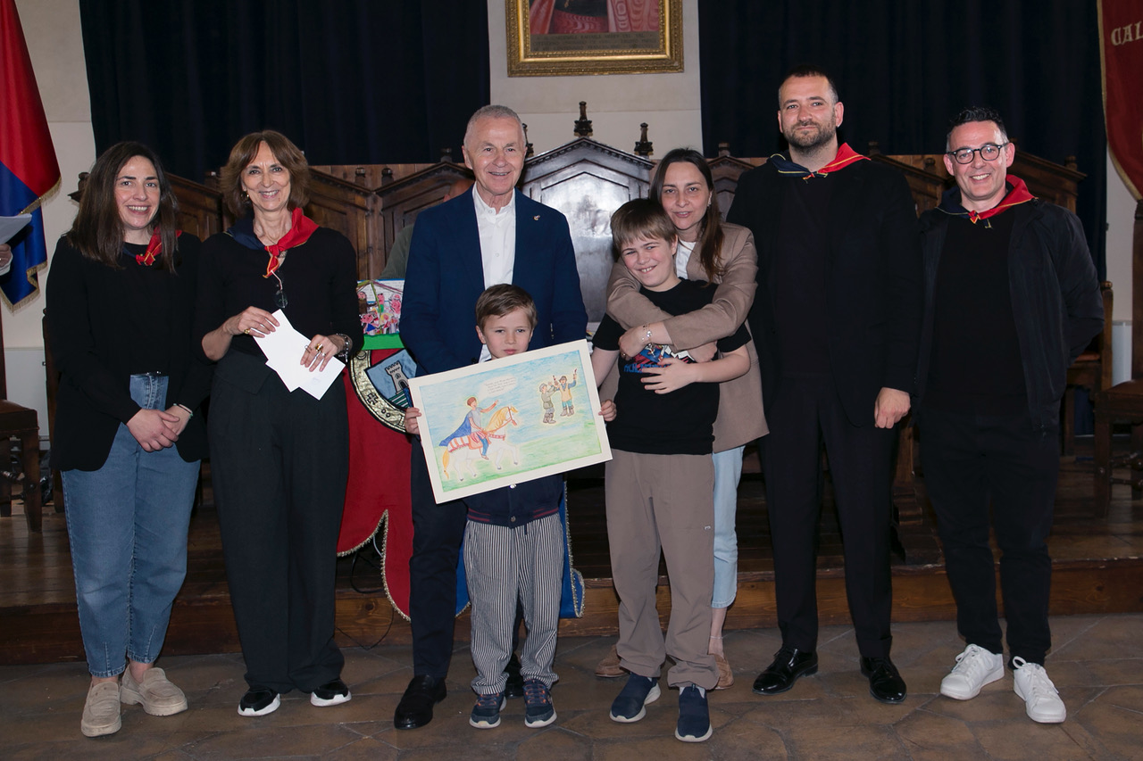 Calendimaggio e Premio Lampone 2026, trionfano le scuole: ad Assisi premiata la creatività dei più giovani (foto) 49