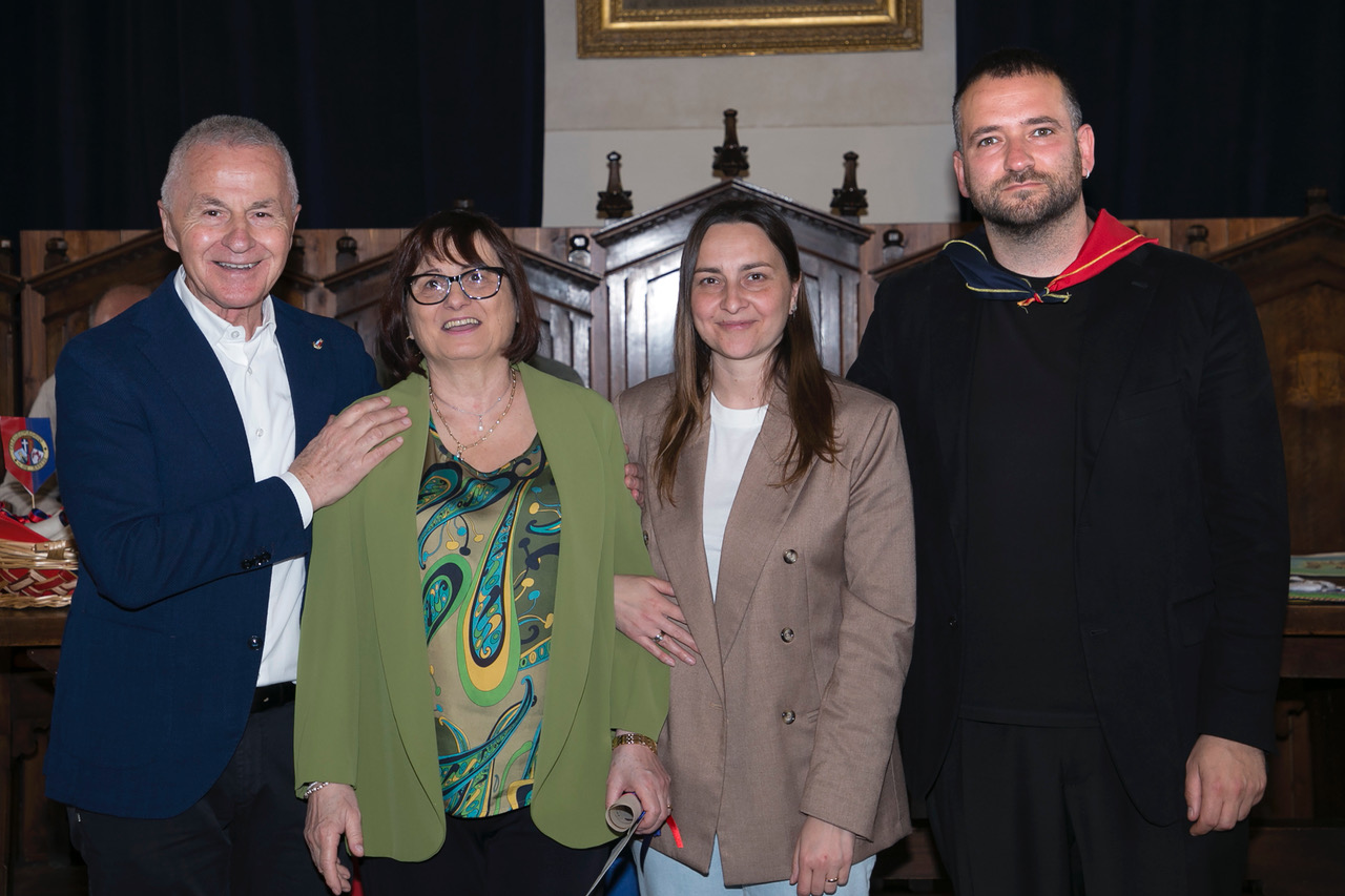 Calendimaggio e Premio Lampone 2026, trionfano le scuole: ad Assisi premiata la creatività dei più giovani (foto) 51
