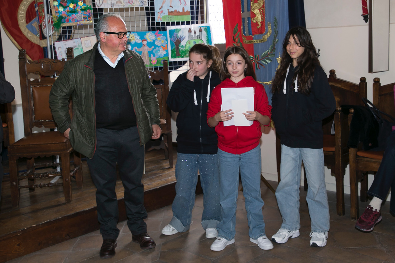 Calendimaggio e Premio Lampone 2026, trionfano le scuole: ad Assisi premiata la creatività dei più giovani (foto) 55