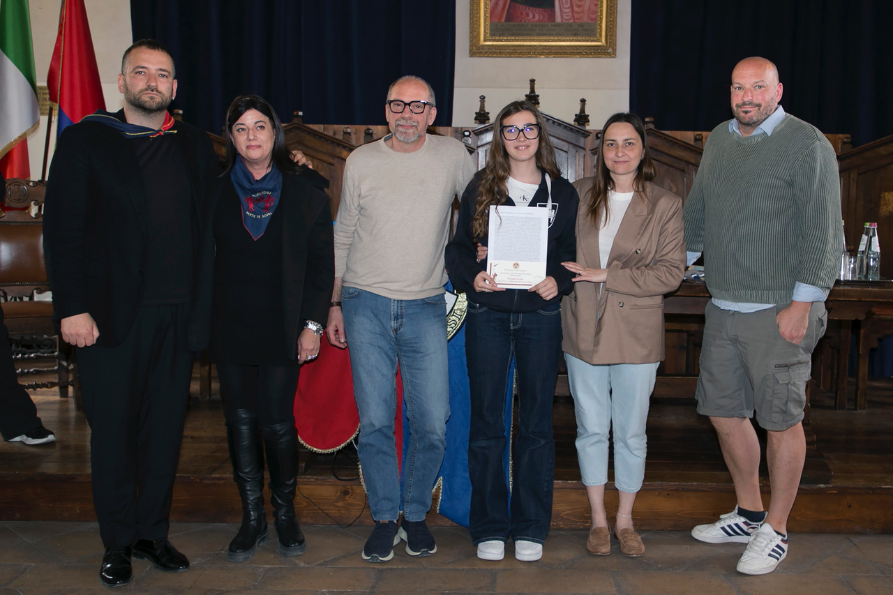 Calendimaggio e Premio Lampone 2026, trionfano le scuole: ad Assisi premiata la creatività dei più giovani (foto) 71
