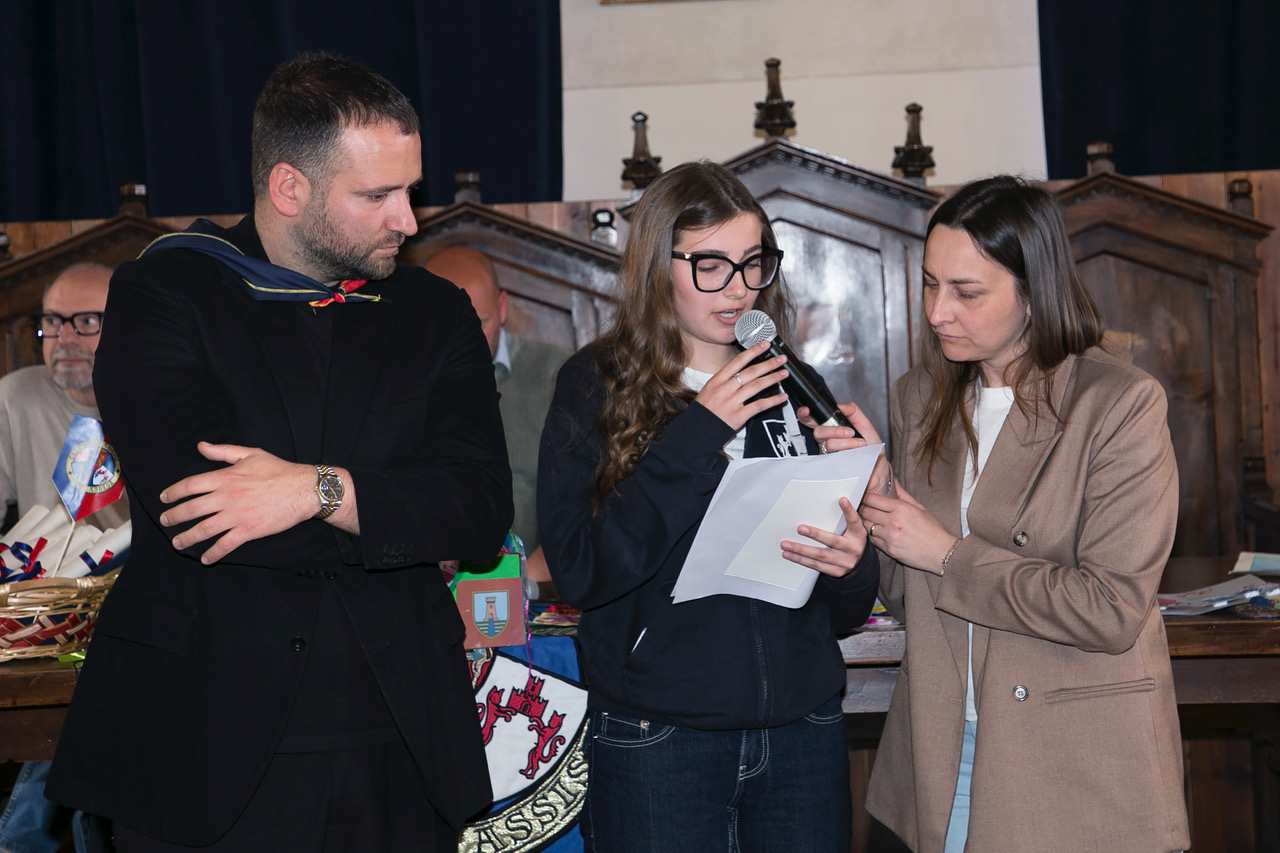 Calendimaggio e Premio Lampone 2026, trionfano le scuole: ad Assisi premiata la creatività dei più giovani (foto) 73