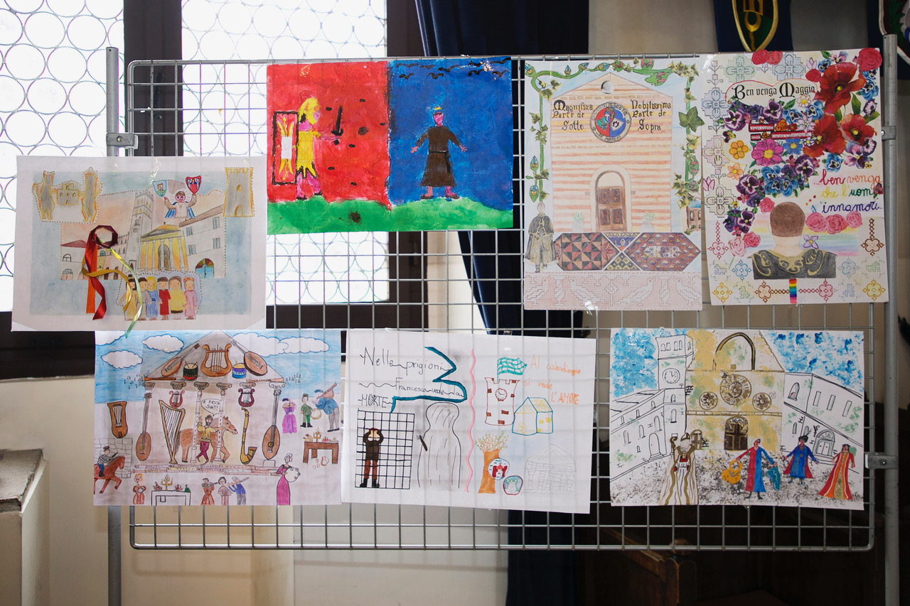 Calendimaggio e Premio Lampone 2026, trionfano le scuole: ad Assisi premiata la creatività dei più giovani (foto) 5