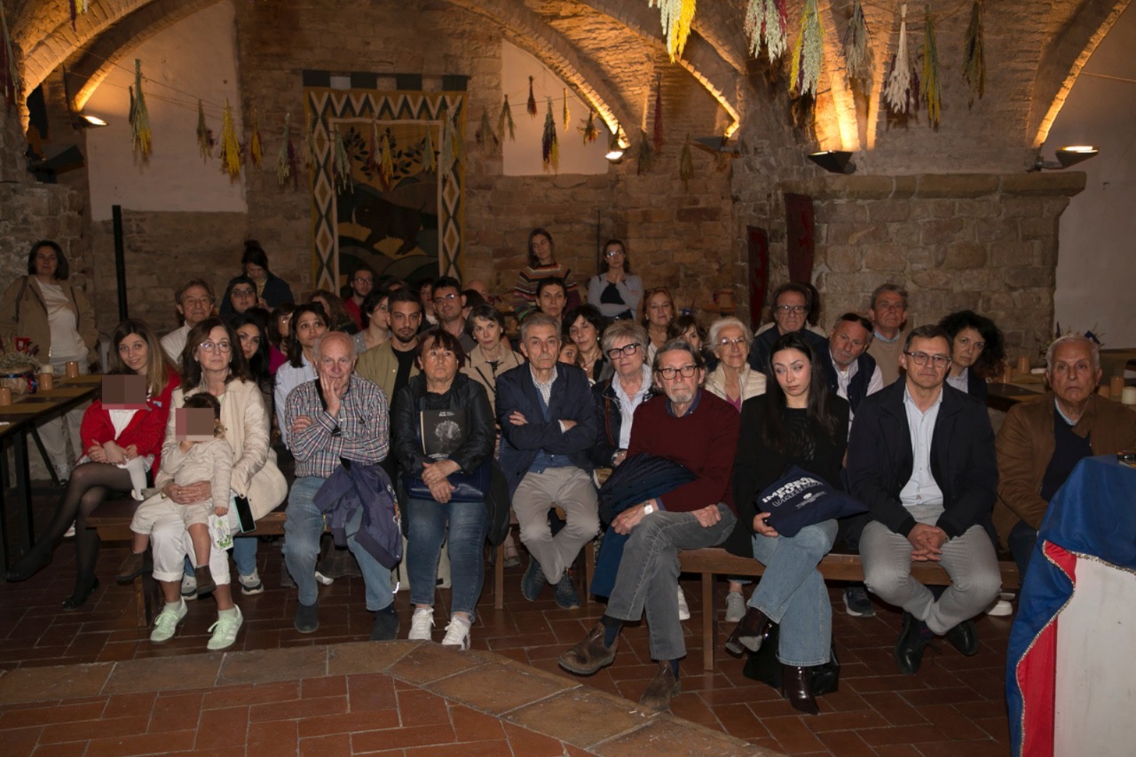 Ascanio Celestini, Maurizio Sacquegna e Umberto Longo i giurati del Calendimaggio 2026 (foto) 9