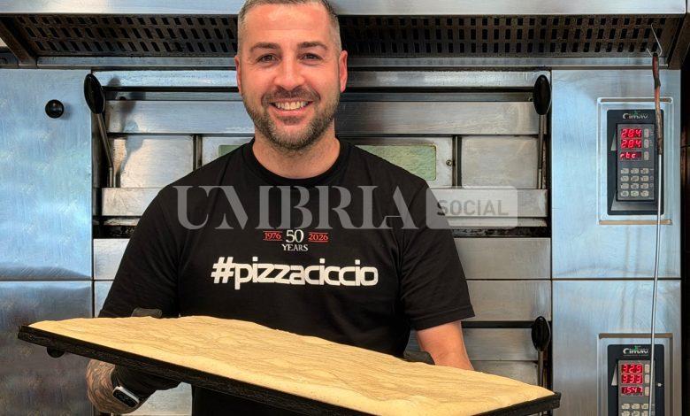 Eccellenze regionali: Pizza Ciccio celebra 50 anni, mezzo secolo di storia nel cuore dell’Umbria 2 Eccellenze regionali: Pizza Ciccio celebra 50 anni, mezzo secolo di storia nel cuore dell’Umbria 1