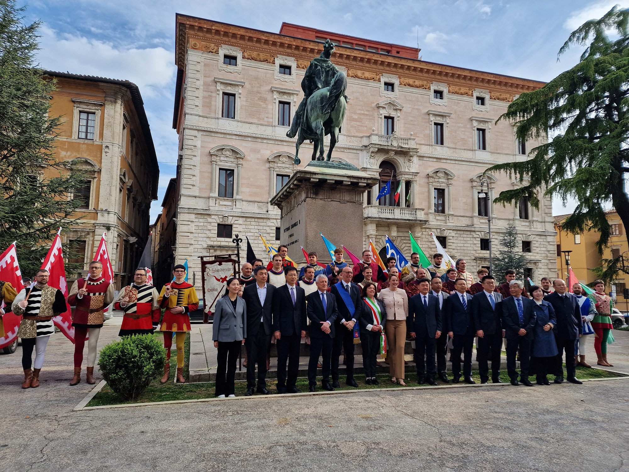 Perugia, dialogo Italia-Cina sulla ceramica: firmati quattro accordi di cooperazione 4 Perugia, dialogo Italia-Cina sulla ceramica: firmati quattro accordi di cooperazione 3
