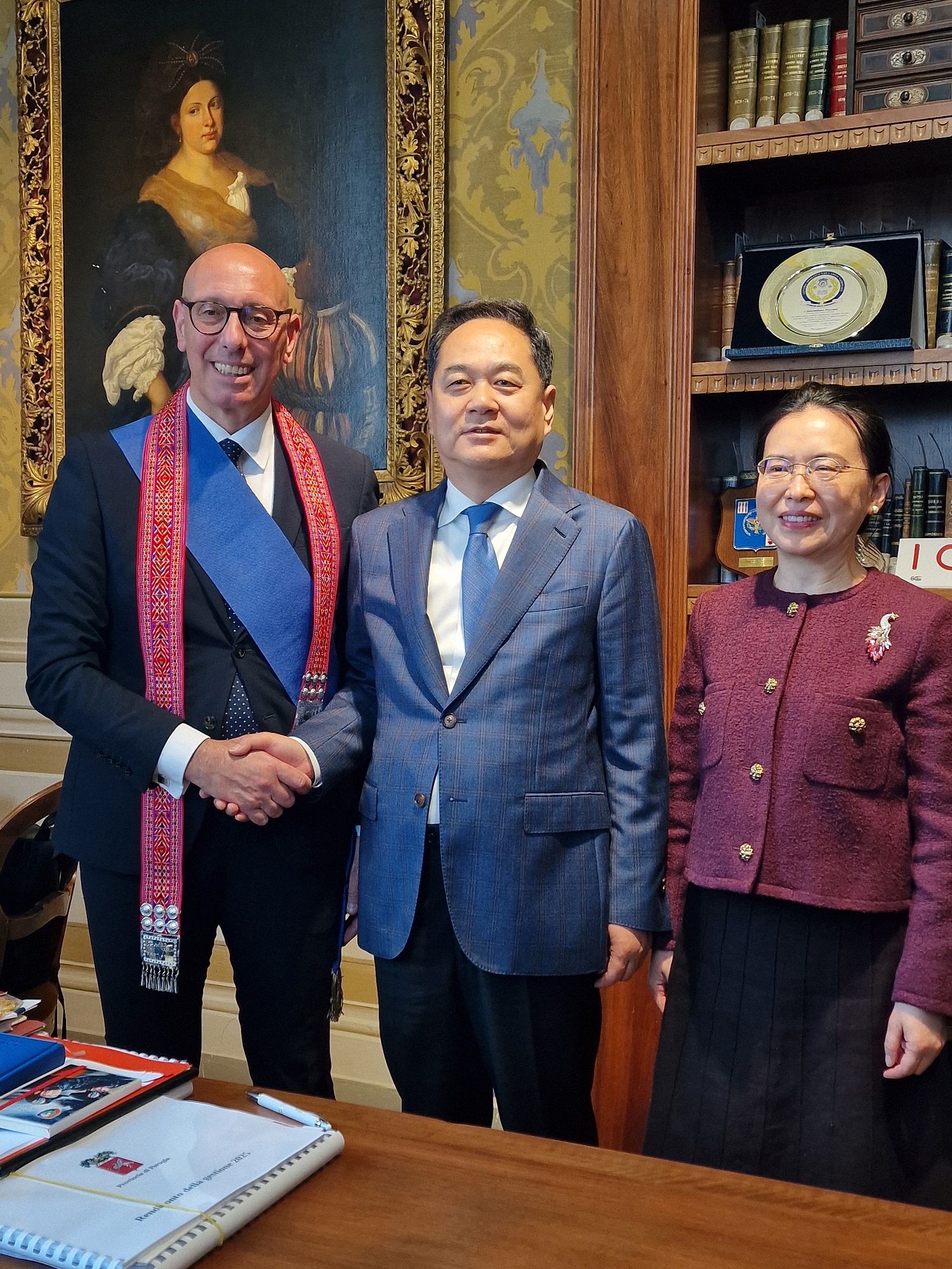 Perugia, dialogo Italia-Cina sulla ceramica: firmati quattro accordi di cooperazione 12 Perugia, dialogo Italia-Cina sulla ceramica: firmati quattro accordi di cooperazione 11