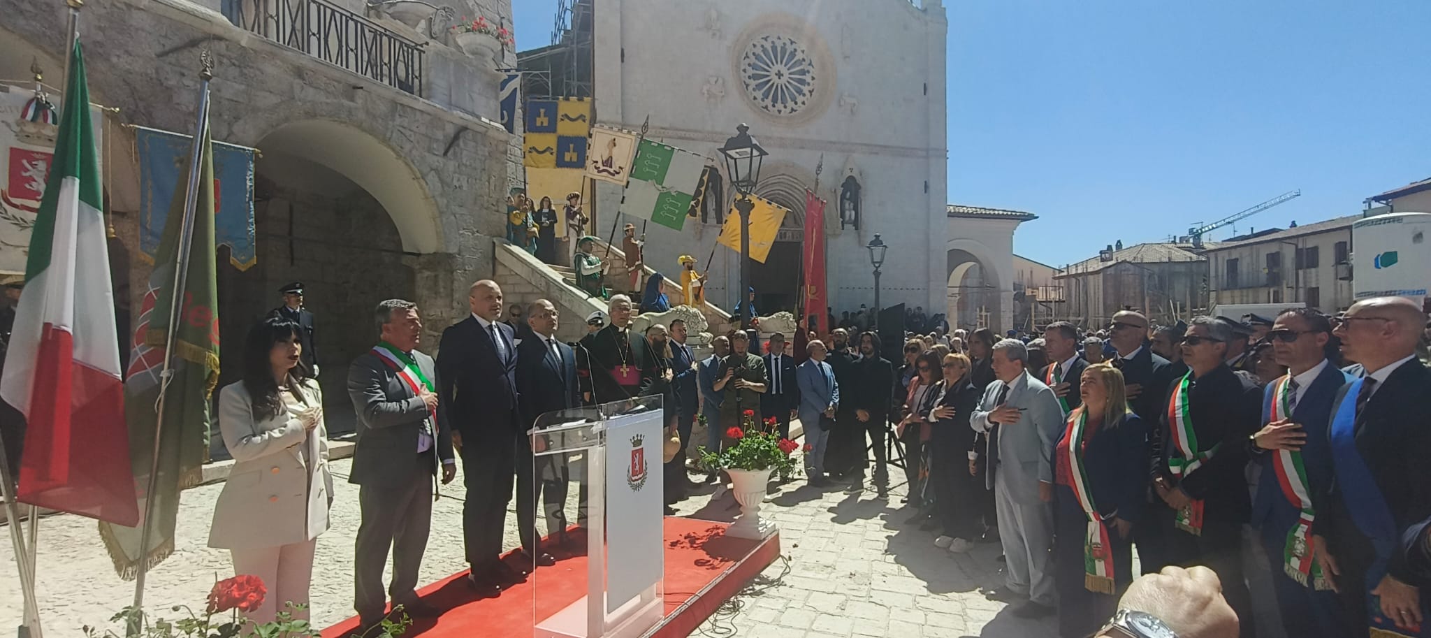 Norcia, riapre il Palazzo Comunale: simbolo della ricostruzione post sisma 22 Norcia, riapre il Palazzo Comunale: simbolo della ricostruzione post sisma 21