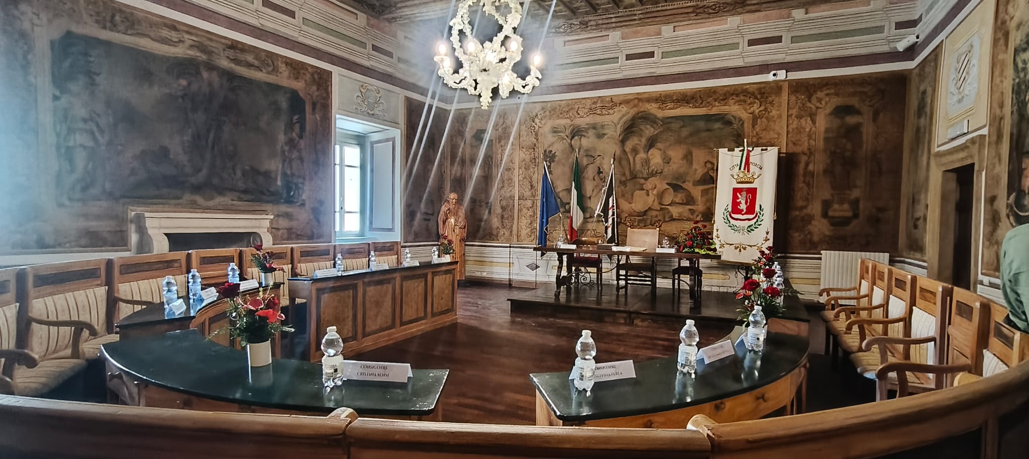 Norcia, riapre il Palazzo Comunale: simbolo della ricostruzione post sisma 18 Norcia, riapre il Palazzo Comunale: simbolo della ricostruzione post sisma 17