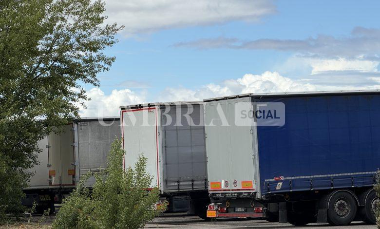L’autotrasporto umbro si prepara al fermo nazionale 2 L’autotrasporto umbro si prepara al fermo nazionale 1