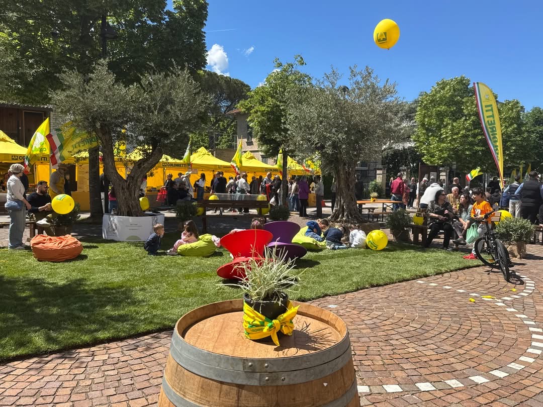 Grande successo a Bettona per la Fiera di San Crispolto (foto) 10 Grande successo a Bettona per la Fiera di San Crispolto (foto) 9