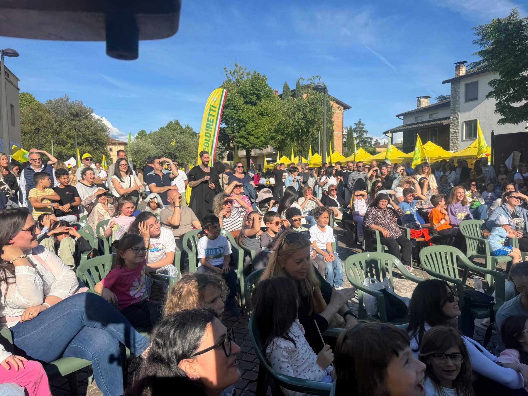 Grande successo a Bettona per la Fiera di San Crispolto (foto) 28 Grande successo a Bettona per la Fiera di San Crispolto (foto) 27