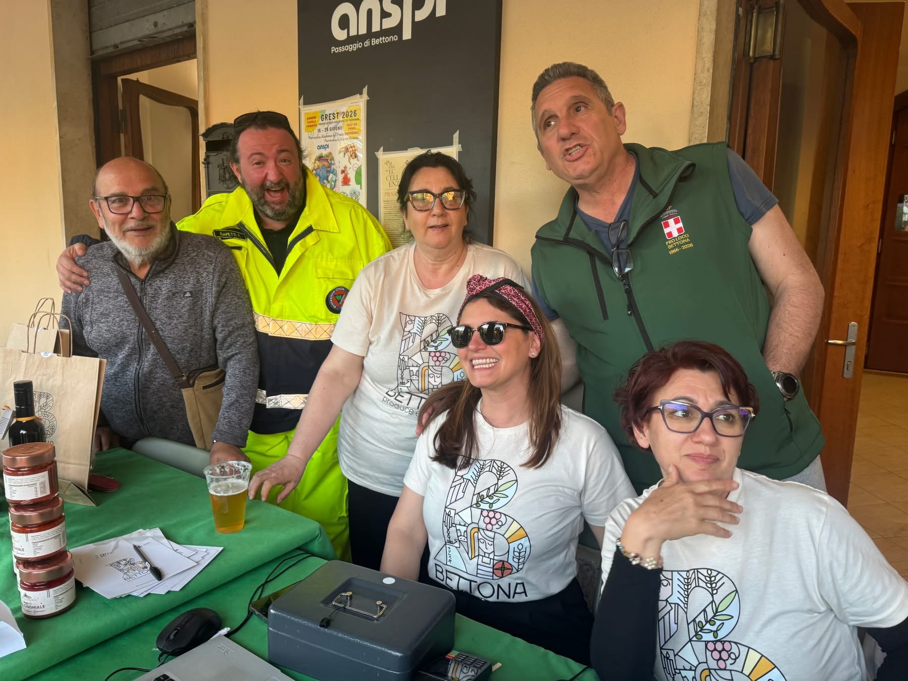 Grande successo a Bettona per la Fiera di San Crispolto (foto) 30 Grande successo a Bettona per la Fiera di San Crispolto (foto) 29