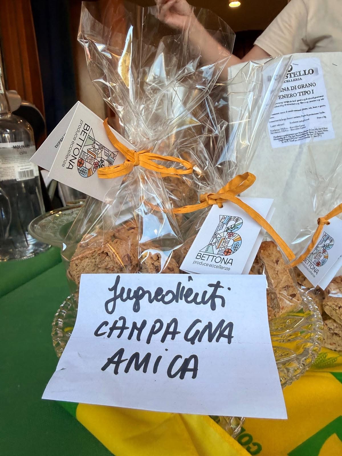 Grande successo a Bettona per la Fiera di San Crispolto (foto) 38 Grande successo a Bettona per la Fiera di San Crispolto (foto) 37