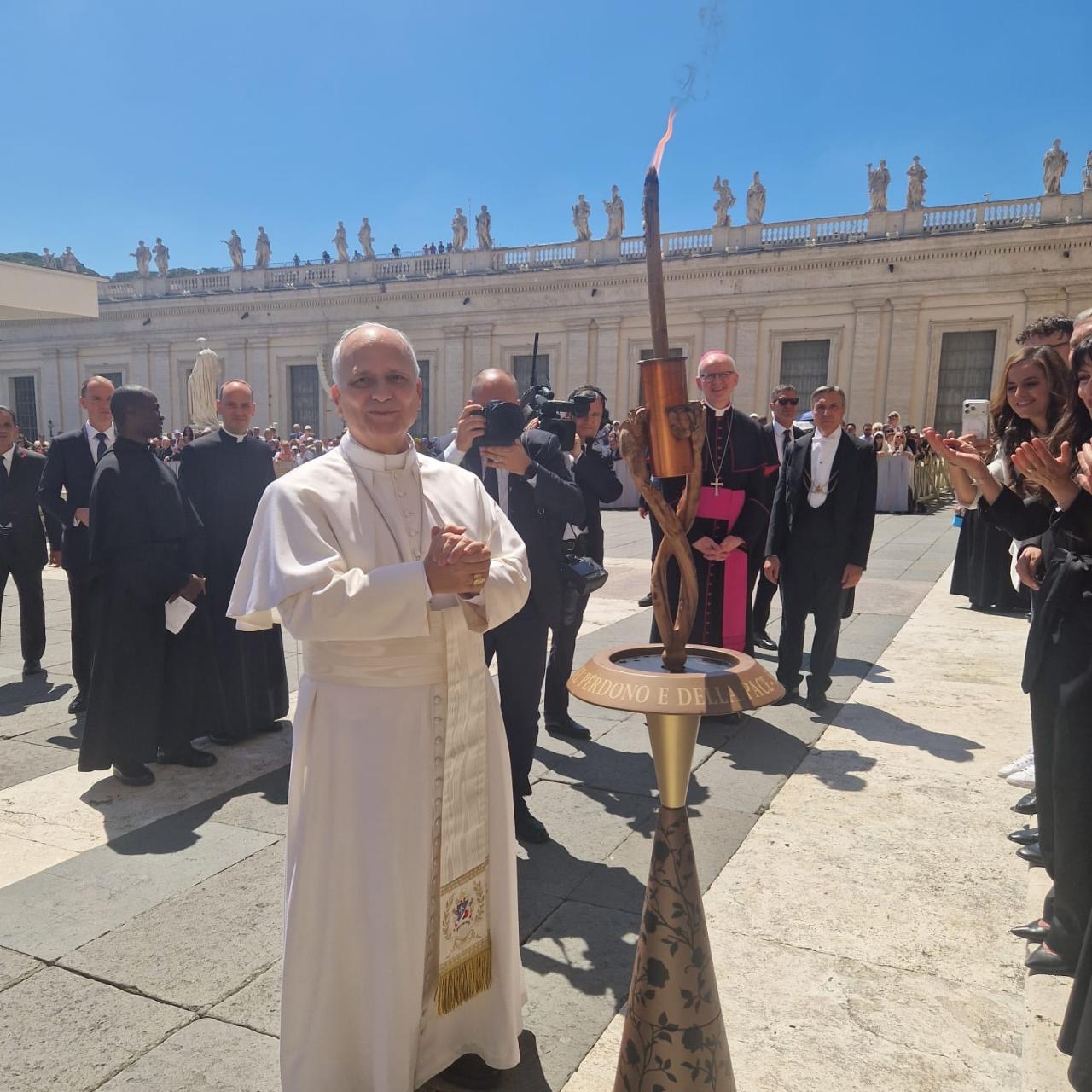 Festa di Santa Rita 2026: dal Papa alla benedizione delle rose (foto) 8 Festa di Santa Rita 2026: dal Papa alla benedizione delle rose (foto) 7