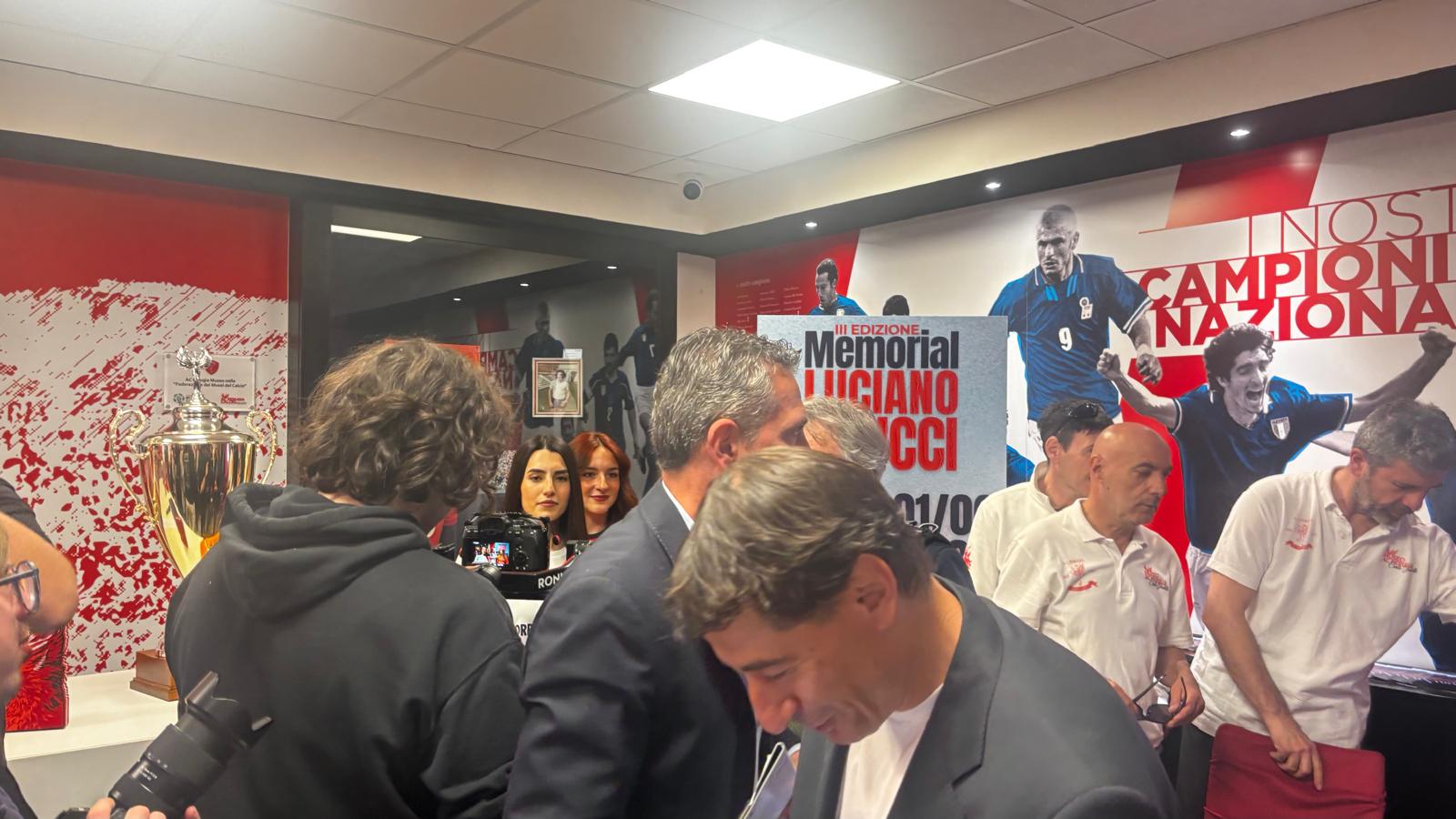 A Perugia la terza edizione del "Memorial Luciano Gaucci", le prime due edizioni furono ad Assisi (foto) 18 A Perugia la terza edizione del "Memorial Luciano Gaucci", le prime due edizioni furono ad Assisi (foto) 17